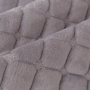 2025 आधुनिक अनुभागीय स्लाइपकवर उच्च गुणवत्ता वाले वाटरप्रूफ पॉलिएस्टर कपड़े गैर-स्लिप कुशन ज्यामितीय सादे शैली सोफे कवर - Product Image 3