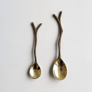 Manche cuillère à café en laiton brillant, pour maison Unique en laiton, de haute qualité, Design volantée, cuillère à Dessert élégante, fait à la main, or brossé - Product Image 4