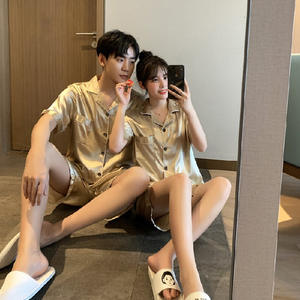 Conjuntos de Pijamas de Manga Corta para <span class=keywords><strong>Pareja</strong></span> de Satén de Seda de Hielo con Estampado Liso para Mujer y Hombre - Product Image 5