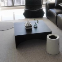Moderner Italienischer Minimalistischer Schwarzer Couchtisch/Beistelltisch für Eingangsbereiche Maßanfertigung Möglich Langlebiger Stahl für den Heimgebrauch