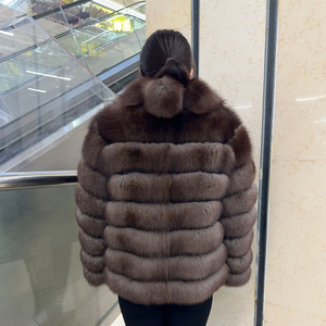 Capispalla invernale di fascia alta da donna in pelliccia corta alla moda con collo di pelliccia di zibellino monopetto tinto da trincea caldo - Product Image 5