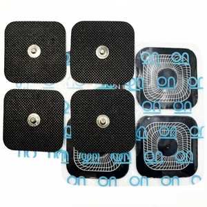 <span class=keywords><strong>Patch</strong></span> musculaire adhésif noir non tissé 5x5cm avec une boucle métallique pour les unités de massage électrodes <span class=keywords><strong>Compex</strong></span> - Product Image 3