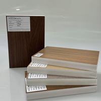 Plaque de mousse PVC stratifiée à texture bois, résistante à l'humidité, 5-30 mm, rigide, facile à découper et à installer pour la décoration intérieure