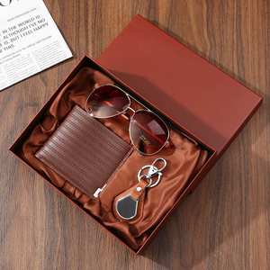 Coffret Cadeau Promotionnel Luxe Léger en Cuir Écologique pour Homme : Portefeuille, Montre, Ceinture – Idéal Souvenir d'Affaires, Noël, Saint-Valentin - Product Image 5