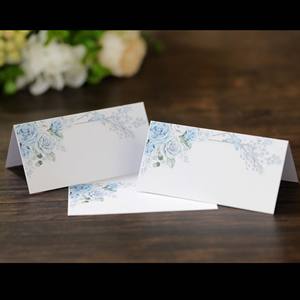 Özelleştirilmiş düğün baskılı yer kartları üç boyutlu gül çiçek tasarım el yazısı adı baskı kağıdı - Product Image 5