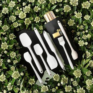 6-Piece One-Piece <b>Silicone</b> Cream Scraper Cake Spatula Light Baking & Pastry <b>Tools</b> with Oil Brush Oven Safe for DIY Baker - Product Image 3