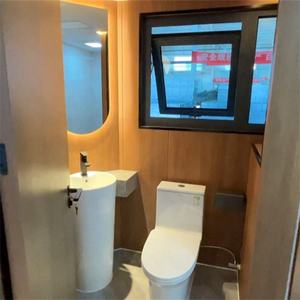 Maison capsule hivernale en acier préfabriquée et étanche pour lodges alpins et locations de saison de neige - Product Image 5