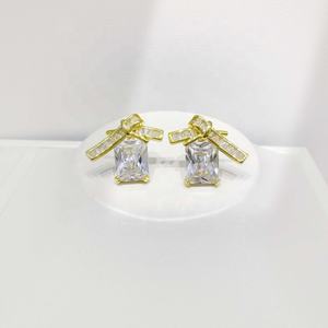 Prix usine, vente en gros : boucles d'oreilles pendantes coréennes en argent sterling 925, et boucles d'oreilles clous tendance en zircon cœur pierre taille rose 2026 - Product Image 5