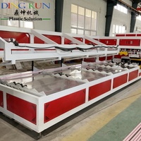 Machine à fabriquer des tuyaux en PVC, ligne d'extrusion de tuyaux d'alimentation en eau, machine à tubes en PVC plastique, un pour deux extrudeuses de tuyaux en PVC, fabricant