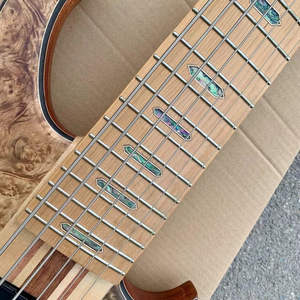 Bajo Eléctrico Profesional de 6/7 Cuerdas con Pastilla Activa Diapasón de Palo de Rosa Cuerpo y Mástil Unidos de Arce y Caoba para Música - Product Image 5