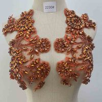 Applique en strass extensible pour robes de soirée - Applique en polyester 3D à dos plat à coudre en forme de fleur avec cristaux et sequins pour corsage