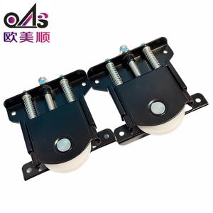 Roulette de porte coulissante en nylon à faible bruit pour armoire, facile à installer, roue convexe en fer noir de 1 mm - Product Image 1