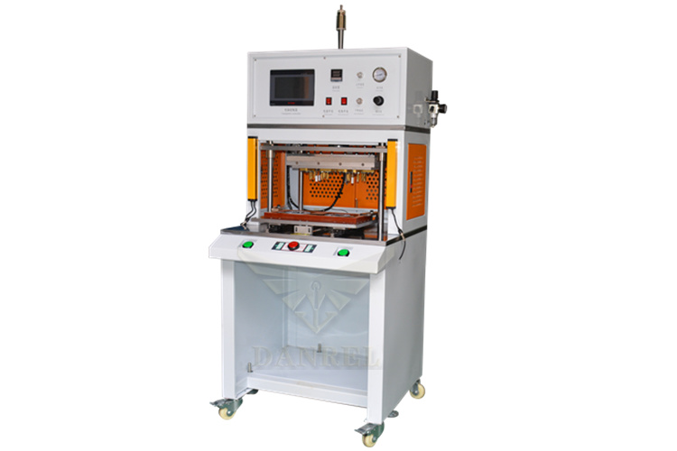 Automatic Rotary Table Heat Staking Machine for Plastic Studs Welding and Brass Threaded Inserts Pressing