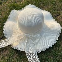 Sombrero de Paja para Mujer con Borde Ondulado, Protección UV, Plegable, para Playa y Vacaciones de Verano, Venta al por Mayor, Personalizable con Lazo de Encaje