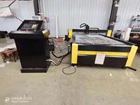 Découpe à air comprimé avec piston coupeur plasma avec compresseur coupeur cnc