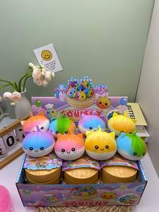 Nouveauté en gros : Jouets anti-stress <span class=keywords><strong>licorne</strong></span> souple en forme de dumpling, boîte mystère, jouets sensoriels doux à presser, arc-en-ciel pour fête - Product Image 2