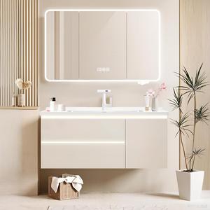 Lámpara de Sensor Bluetooth de Estilo Moderno Crema para Baño, de Aluminio con Diseño de Panal, Montada en la Pared, para Lavabo y Tocador - Product Image 3