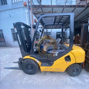 Montacargas Usado <span class=keywords><strong>Komatsu</strong></span> <span class=keywords><strong>FD25</strong></span> de 2.5-3 Toneladas, Potente Capacidad de Elevación, Certificado CE, Más Vendido - Product Image 1