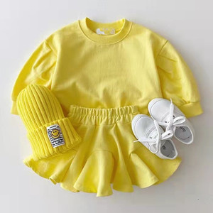 Vente en gros 2022 Ensemble de vêtements pour bébé fille, enfant, sweat-shirt à capuche à manches longues uni, jupe - Product Image 5