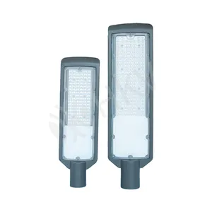 COB Aluminium LED Streetlight luar ruangan efisien pembuangan panas tahan air 50W 100W 150W 200W Ip65