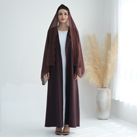 Dernière nouveauté Dubai Turquie Maroc Elégant Hijab Abaya pour femmes Robe musulmane Couleur unie Rayé Manches avec superposition Abaya Ensemble