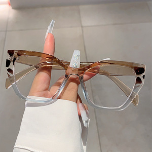 Gafas de ordenador con bloqueo de luz azul para mujer, nueva marca, Marco óptico de ojo de gato, monturas de gafas de leopardo grande para mujer 2024 - Product Image 1