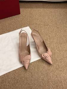 รองเท้าส้นตึกสำหรับงานแต่งงานฤดูร้อนสำหรับผู้หญิง ดีไซน์หรูหราทันสมัย พิมพ์ลายสัตว์ กันลื่น กันน้ำ - Product Image 3