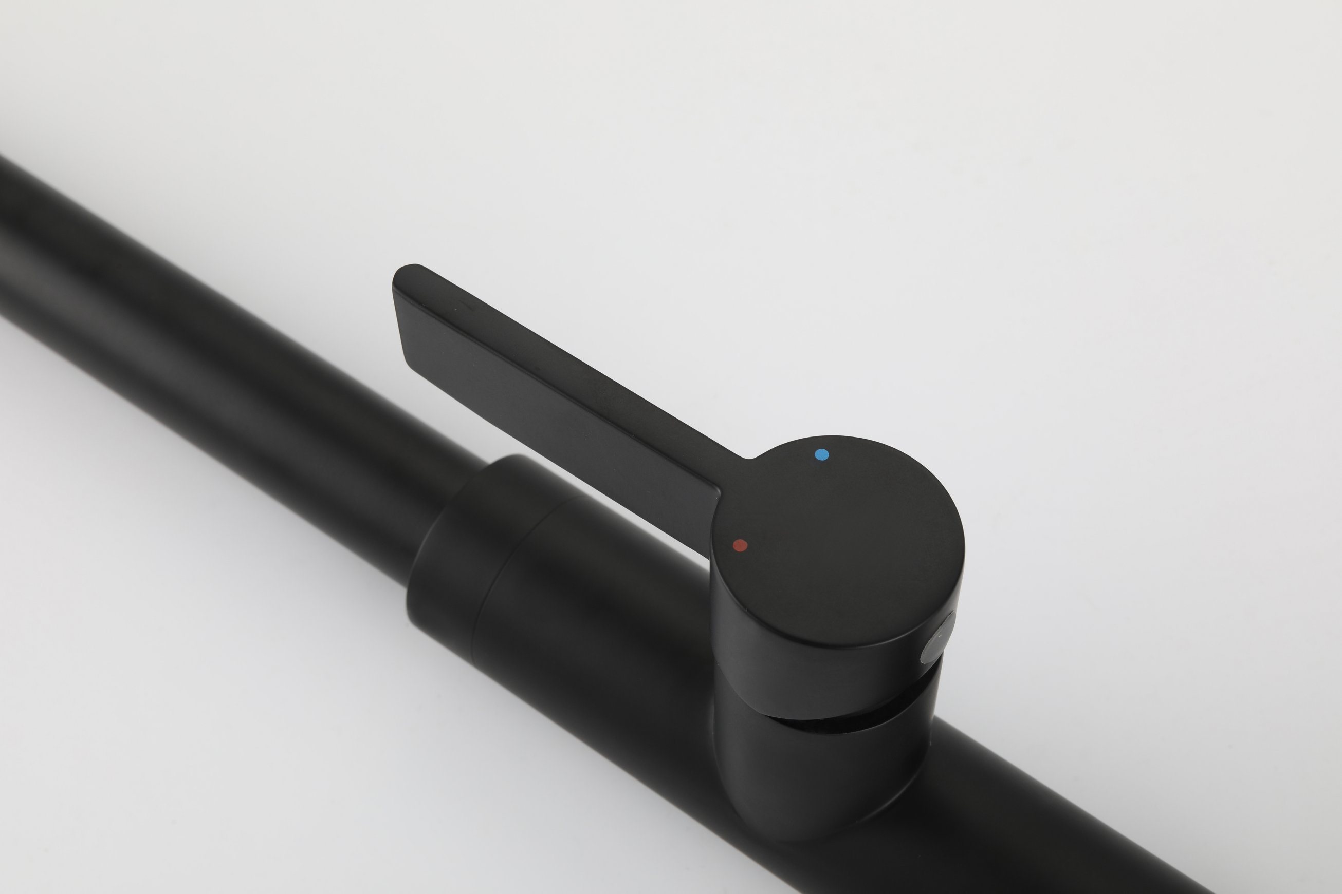 Black Color Brass Slim U Shape Spout Pull Out Kitchen Water Tap