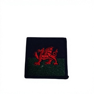 Insigne de bras brodé du dragon rouge du Régiment royal de Galles - Product Image 1