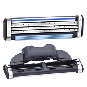 Triple <b>Edge</b> Blades 4 Pack Manual Razor For Men Imported Stainless Steel Universal Handle Disposable Razor Blade - Product Image 3