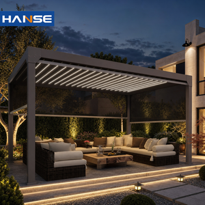 Pergola motorisée en aluminium imperméable, anti-UV, résistante à la rouille, avec lames orientables pour repas en extérieur, mobilier assorti - Product Image 1