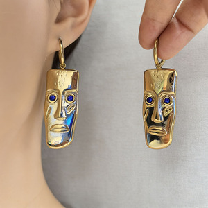 Boucles d'oreilles tendance YWXS Fashion en acier inoxydable 18 carats, pendentif géométrique de luxe en acier inoxydable avec œil bleu et visage humain pour femme - Product Image 2