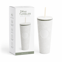 Taşınabilir Durian Şeklinde Minimalist Çok Renkli Çevre Dostu 24oz Plastik Kahve Kupası Bardak Kapaklı Pipetli Kaynar Suya Uygun
