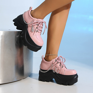 Zapatillas Deportivas con Plataforma Estilo Punk Y2K para Mujer - Zapatos con Suela Gruesa en Contraste Rosa con Cadena Metálica, Calzado Urbano Gótico Harajuku - Product Image 5