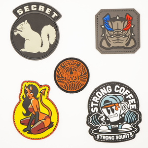 Nhà Máy Bán Buôn Tùy Chỉnh Đầy Đủ Thêu May Trên/Sắt Trên Mũ Nhỏ Các Bản Vá Lỗi Cho Túi Mũ - Product Image 3