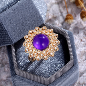 Anello da Cocktail F684 per Donna, Forma di Fiore con Ametista Rotonda, Pietra Naturale con Incastonatura a Pavé, Anelli alla Moda per Feste - Product Image 3