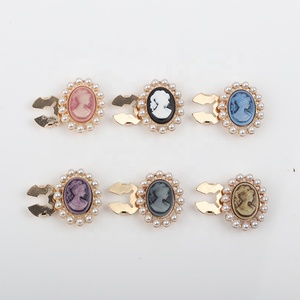 Cổ điển nữ Hoàng chân dung có thể tháo rời tay áo nút Bìa Khuy măng sét cho phụ nữ áo sơ mi - Product Image 1