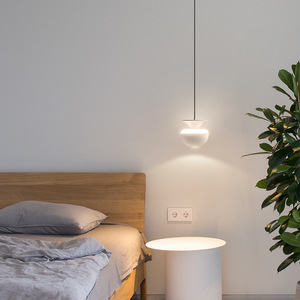 โคมไฟเพดานทรงยาวสไตล์นอร์ดิกมินิมอลทันสมัย เหมาะสำหรับบาร์ เคาน์เตอร์ห้องนอนใหญ่ หรือข้างเตียง ให้แสงสว่างหรูหรา - Product Image 1