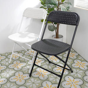 كرسي أكريليك شفاف قابل للطي بتصميم عصري وبسيط للحفلات والفعاليات والفنادق والأماكن الخارجية - Product Image 2