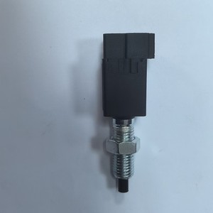 Interruptor de Luz de Freno Nissan MB-229024 37740-60D01 37740-60D10 Pieza de Repuesto - Product Image 4