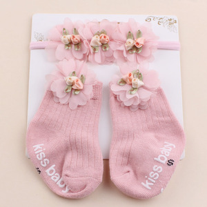 Nuevo Conjunto <span class=keywords><strong>de</strong></span> Calcetines y Diadema con Flores para Bebé, Calcetines Antideslizantes para Primeros Pasos, Hermosos Calcetines con Diadema, Venta al por Mayor - Product Image 3