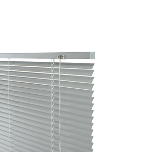 Persianas Venecianas Inalámbricas de Aluminio de 1 Pulgada con Control de Varilla, Diseño Liso, Estilo Moderno, Impermeables, Opacas, Control de Luz para Uso Diario - Product Image 2