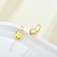 YILUN Pendientes de corazón chapados en oro Plata de Ley 925 Hipoalergénico Leverback Design Heart Stud Pendientes para mujer