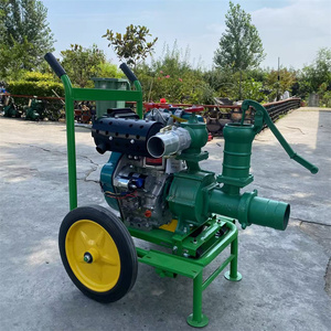 La pompe à <span class=keywords><strong>eau</strong></span> diesel <span class=keywords><strong>de</strong></span> type 195 à double turbine <span class=keywords><strong>de</strong></span> 3 pouces est utilisée pour l'<span class=keywords><strong>aspiration</strong></span> d'<span class=keywords><strong>eau</strong></span> haute pression dans les canons à <span class=keywords><strong>eau</strong></span>. - Product Image 1