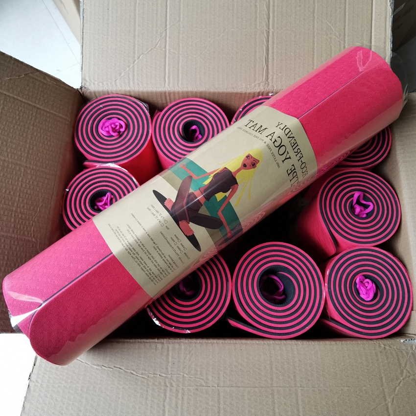 Hot Selling Fitness Custom Logo Eco Friendly Tpe Yoga Mats With Carrying Strap For Fitness Or Training