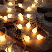 Guirlande lumineuse LED solaire en forme de boules pour Noël, décoration féerique pour chambre, fenêtre et maison