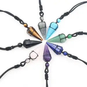 YICAI Chakra Healing Crystal Stones Halskette Schmuck Handgemachtes gewebtes Seil Sechseckiger Kegel Bunte Natursteine Anhänger Halskette