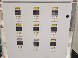 Gabinete de Distribución de Energía de <span class=keywords><strong>Bajo</strong></span> Voltaje con Diseño que Ahorra Espacio, Voltaje Nominal 380V para Energía <span class=keywords><strong>Auxiliar</strong></span> de Plantas de Energía - Product Image 4