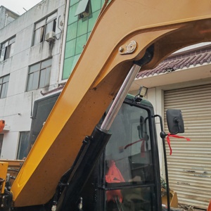 Mini excavadora SANY SY75c Pro, excavadora de orugas Sunny de Marca China usada con engranaje de motor - Product Image 3