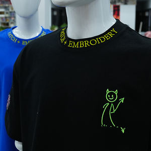 Camiseta de Hombre Personalizada con Logotipo Bordado en 3D, Tejido Chenille, Hombros Caídos, Talla Grande, 100% Algodón - Product Image 1